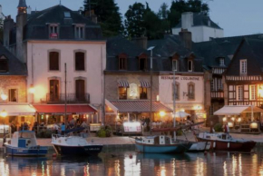 IDÉAL- En plein milieu du PORT de ST GOUSTAN à AURAY- Grand T2 - 50M2 -Belle Terrasse